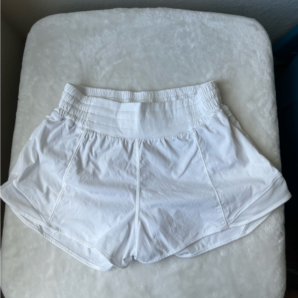 Lululemon white hotty hot shorts